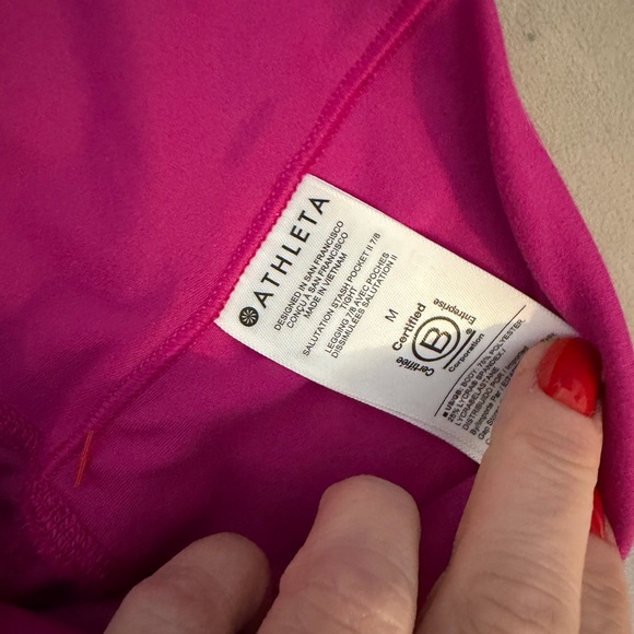 Athleta NWOT Salutation Stash High Rise Legging Buttery-soft stretch medium - Picture 2 of 5